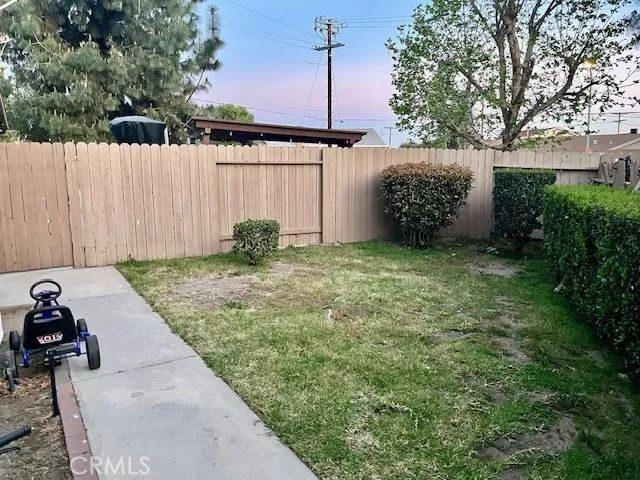 13930 Olive Grove, Sylmar, CA 91342