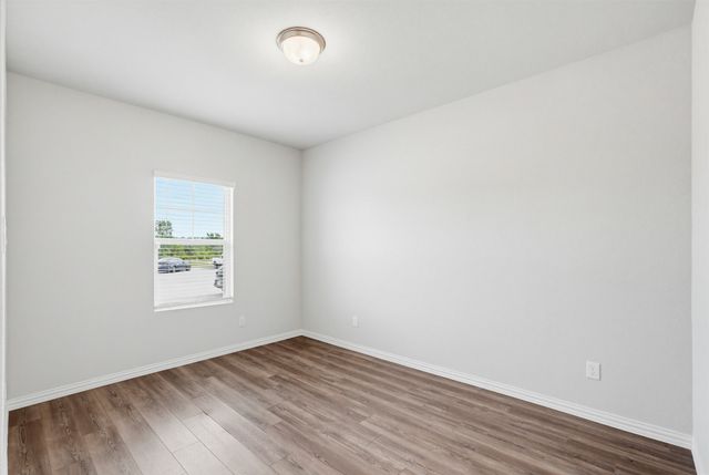 10913 Tamarisk Drive, Fort Worth, TX 76108