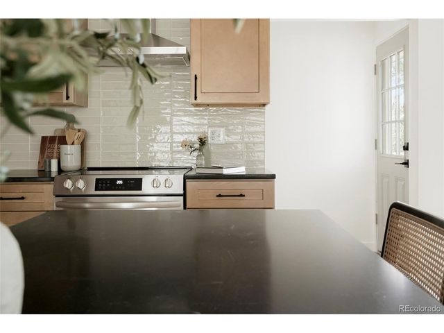 80 S Lashley Ln, Boulder, CO 80305