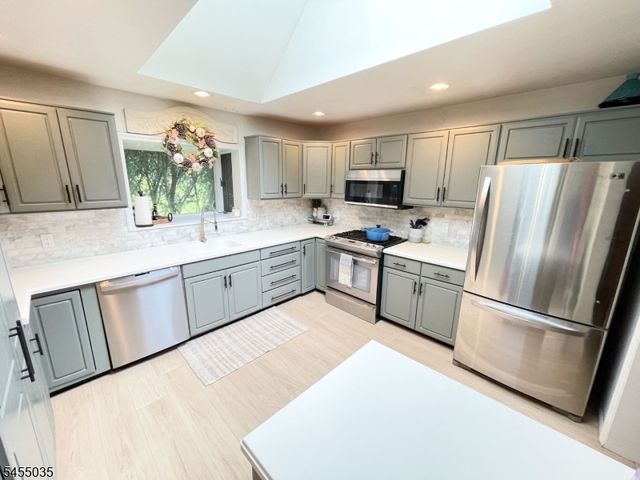 7 Penn Ave, Andover Twp., NJ 07860