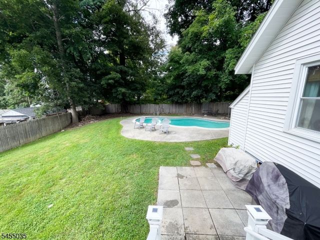 7 Penn Ave, Andover Twp., NJ 07860