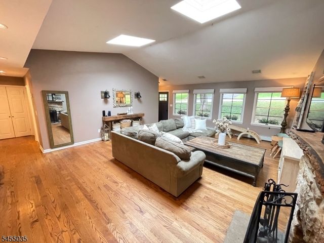 7 Penn Ave, Andover Twp., NJ 07860