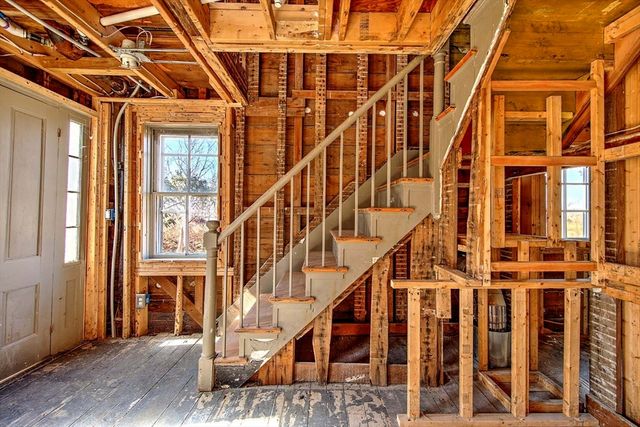 408 Hix Bridge Road, Westport, MA 02790