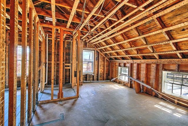 408 Hix Bridge Road, Westport, MA 02790