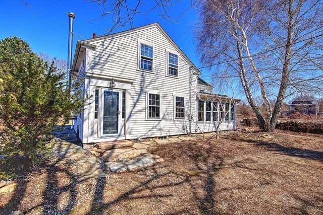 408 Hix Bridge Road, Westport, MA 02790