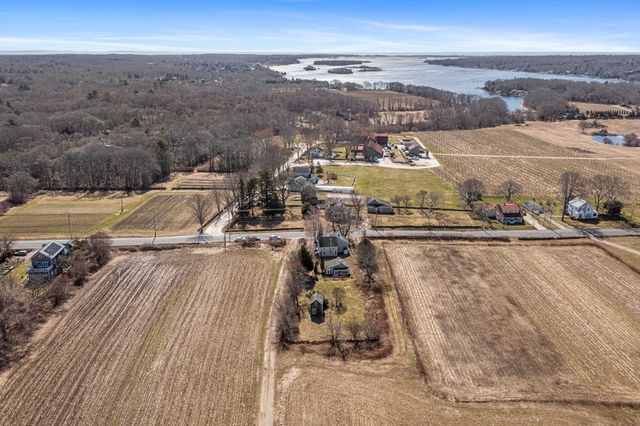 408 Hix Bridge Road, Westport, MA 02790