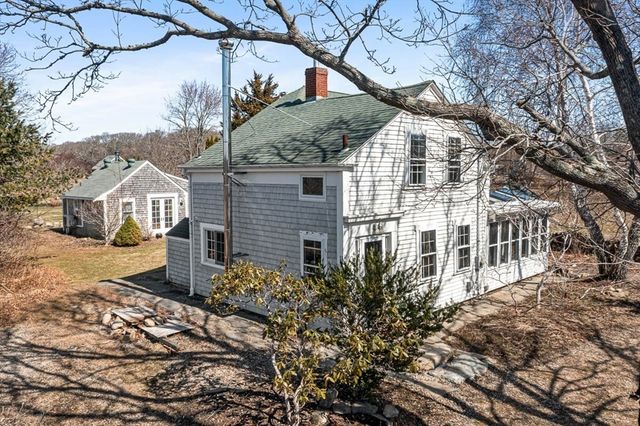 408 Hix Bridge Road, Westport, MA 02790