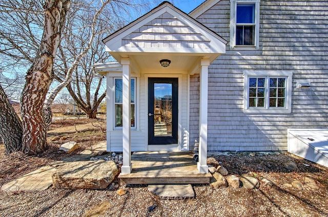 408 Hix Bridge Road, Westport, MA 02790