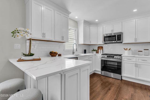 210 Keller Street, Bayville, NJ 08721