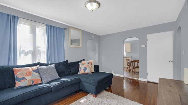 117 N Wisconsin Street, Hobart, IN 46342