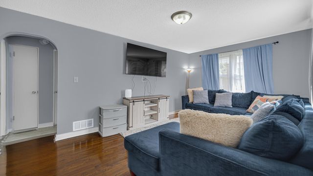 117 N Wisconsin Street, Hobart, IN 46342
