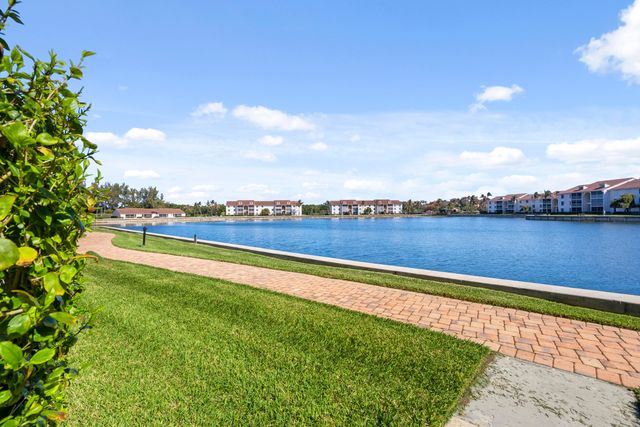 4452 NE Ocean Boulevard C3, Jensen Beach, FL 34957