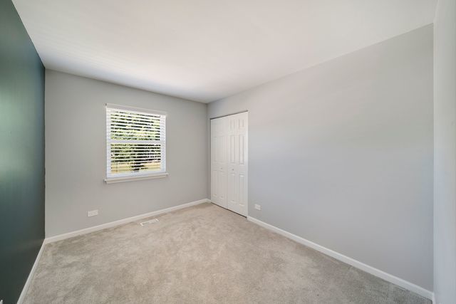 1384 Marble Hill Drive, Lake Zurich, IL 60047