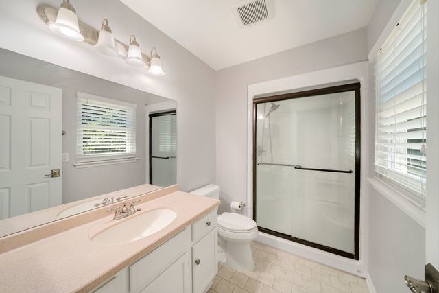 1384 Marble Hill Drive, Lake Zurich, IL 60047