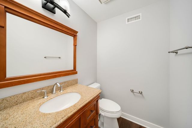 1384 Marble Hill Drive, Lake Zurich, IL 60047