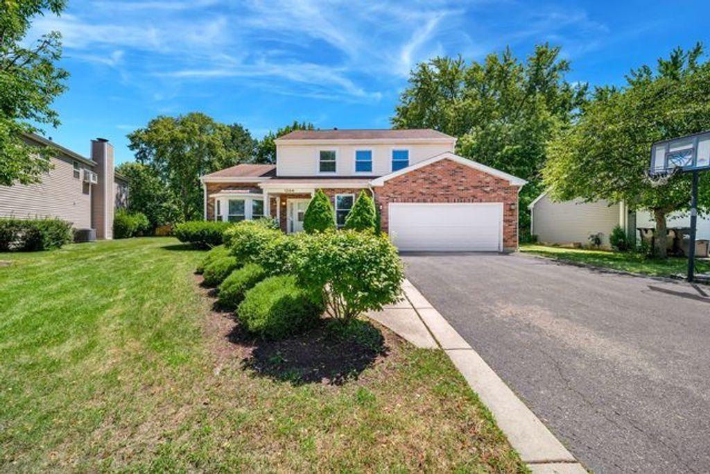 1384 Marble Hill Drive, Lake Zurich, IL 60047