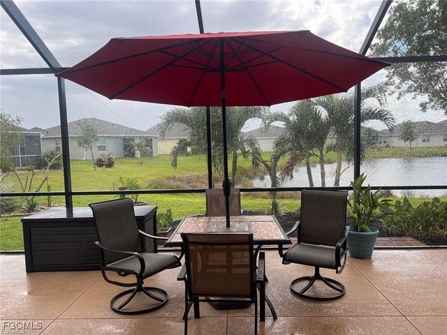 3500 Acapulco CIR, Cape Coral, FL 33909