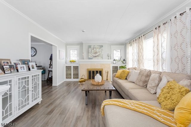 389 E 38Th St, Paterson City, NJ 07504