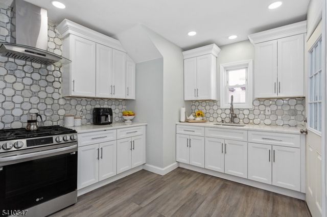 389 E 38Th St, Paterson City, NJ 07504