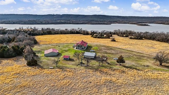 15875 New Lake Road, Henryetta, OK 74437
