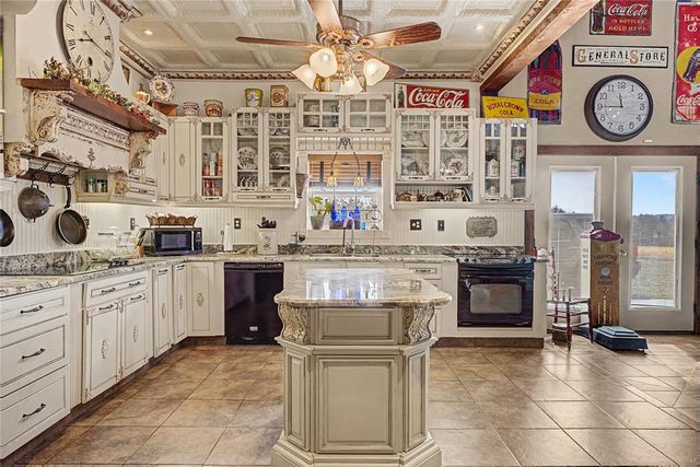 15875 New Lake Road, Henryetta, OK 74437