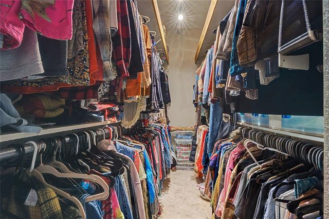 15875 New Lake Road, Henryetta, OK 74437