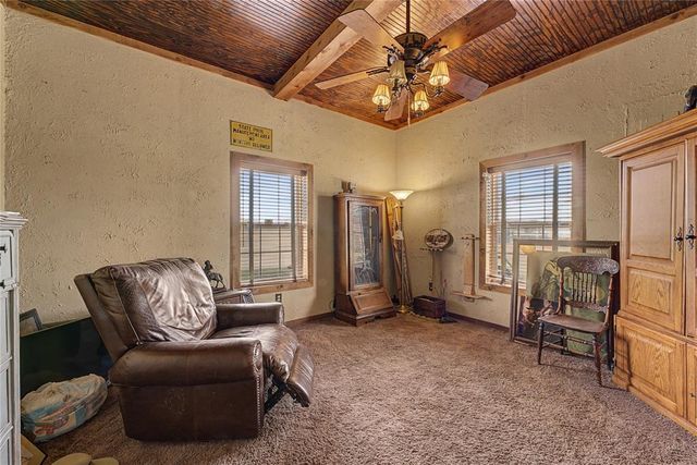 15875 New Lake Road, Henryetta, OK 74437