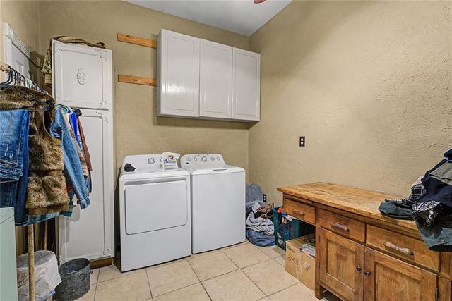 15875 New Lake Road, Henryetta, OK 74437