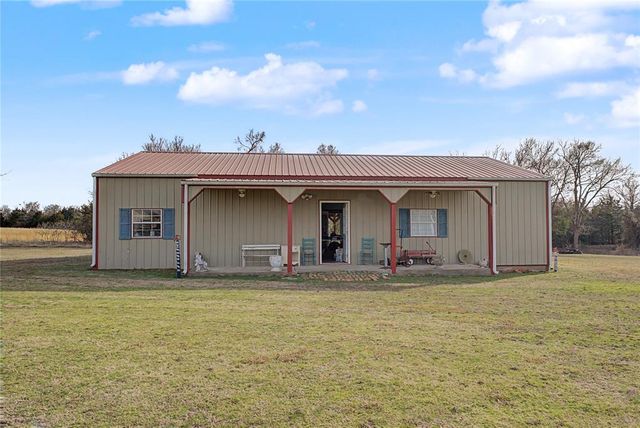 15875 New Lake Road, Henryetta, OK 74437