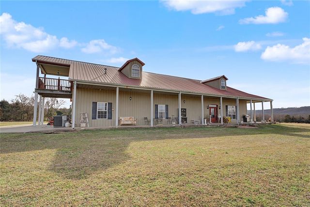 15875 New Lake Road, Henryetta, OK 74437