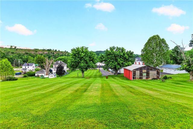7893 National Pike, Menallen Twp, PA 15401