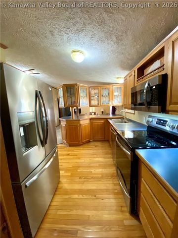 1127 Zion Ridge Road, Ripley, WV 25271