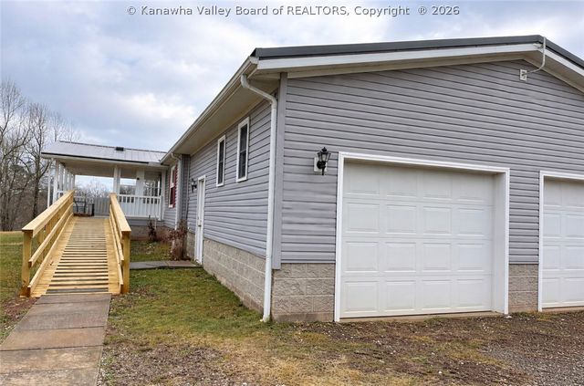 1127 Zion Ridge Road, Ripley, WV 25271