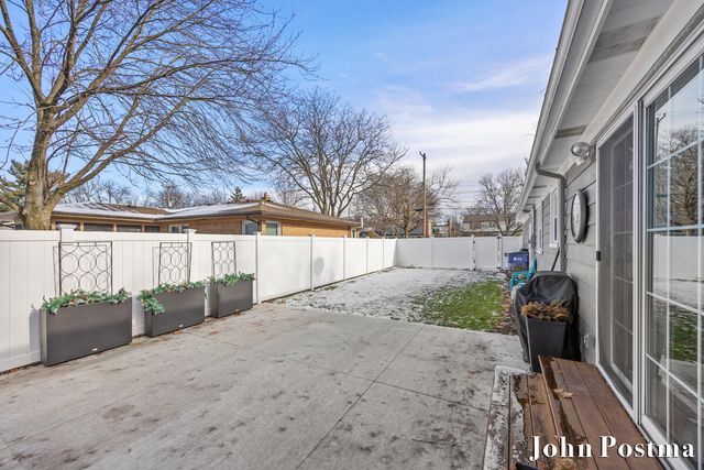 1935 Menominee Drive Se, City Of Grand Rapids, MI 49506