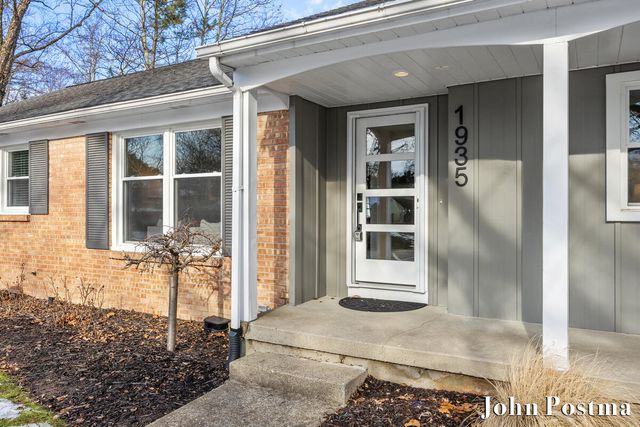 1935 Menominee Drive Se, City Of Grand Rapids, MI 49506