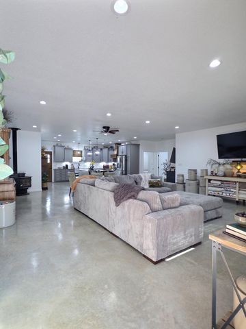 1044 Carter 154, Fremont, MO 63941