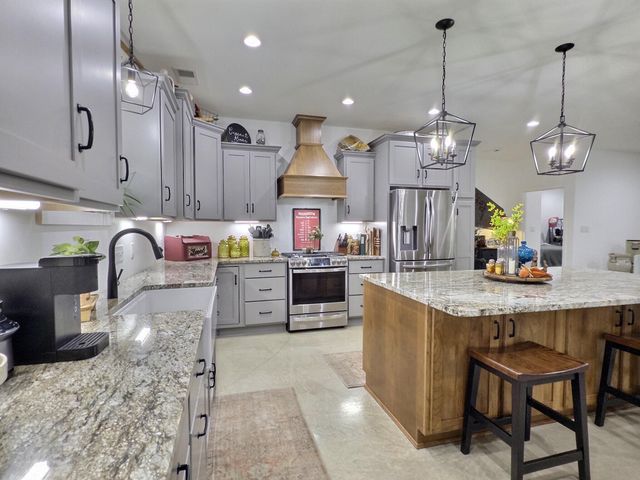 1044 Carter 154, Fremont, MO 63941