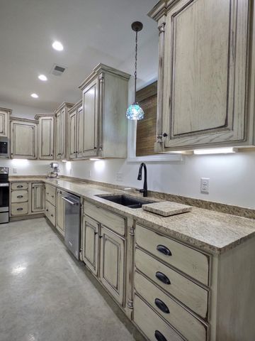 1044 Carter 154, Fremont, MO 63941