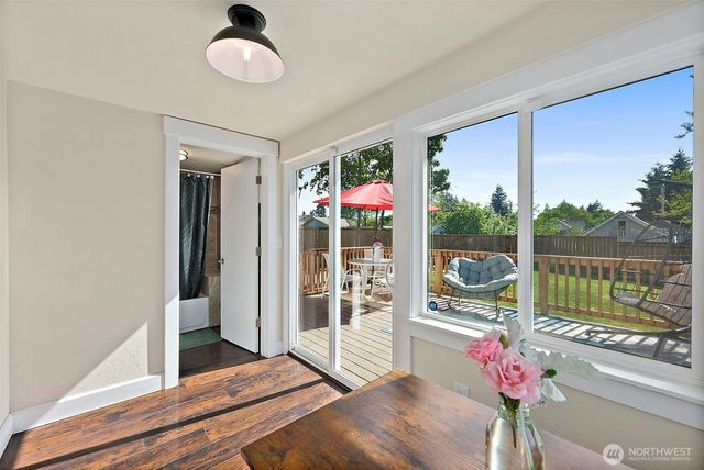 6829 S Thompson Avenue, Tacoma, WA 98408