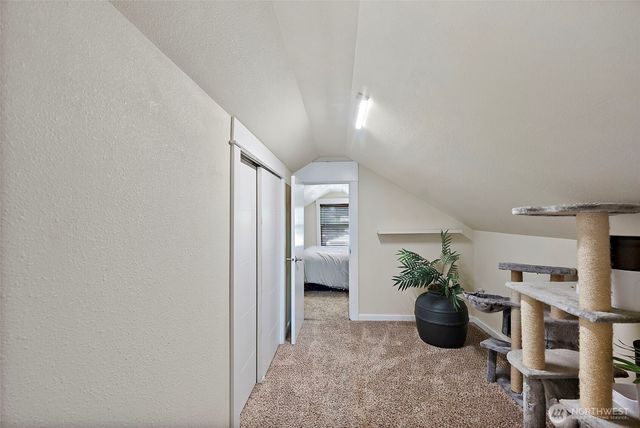 6829 S Thompson Avenue, Tacoma, WA 98408