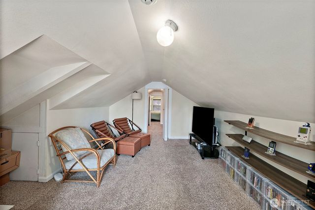 6829 S Thompson Avenue, Tacoma, WA 98408