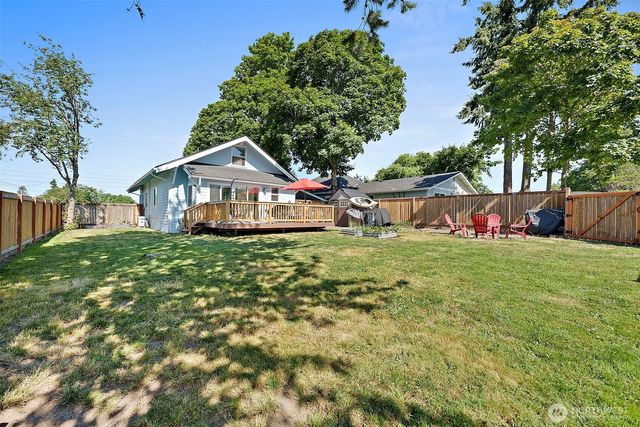 6829 S Thompson Avenue, Tacoma, WA 98408
