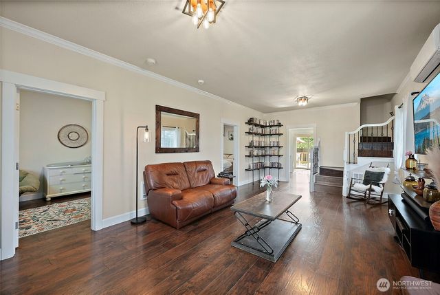 6829 S Thompson Avenue, Tacoma, WA 98408