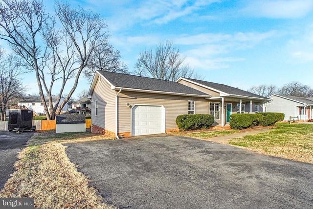 804 SHAMROCK DR, Fredericksburg, VA 22407