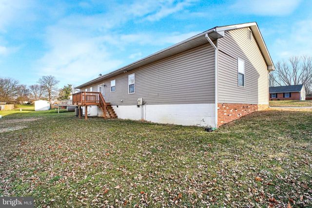 804 SHAMROCK DR, Fredericksburg, VA 22407