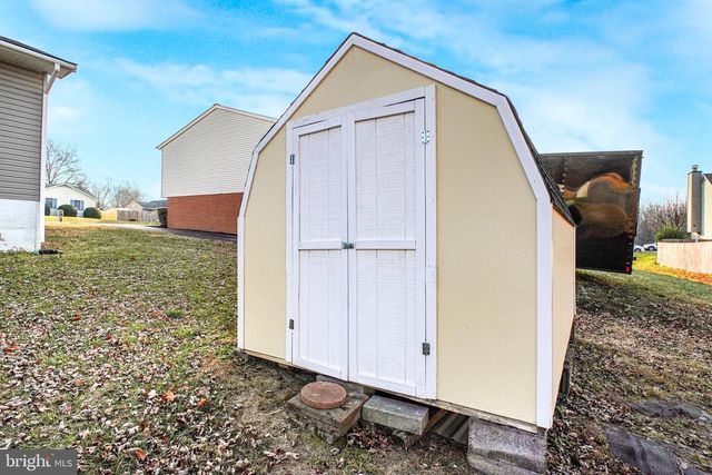 804 SHAMROCK DR, Fredericksburg, VA 22407