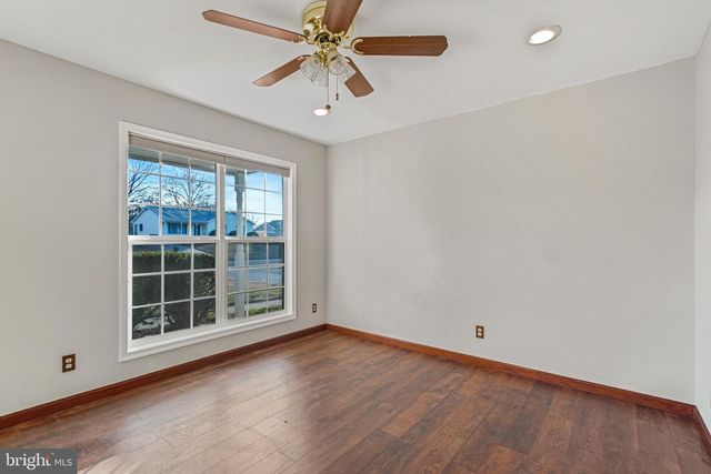 804 SHAMROCK DR, Fredericksburg, VA 22407