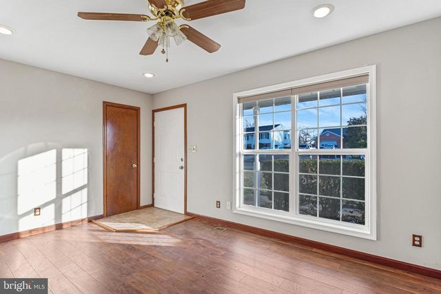 804 SHAMROCK DR, Fredericksburg, VA 22407