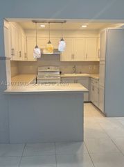 4210 NE 12th Ter 4210, Pompano Beach, FL 33064