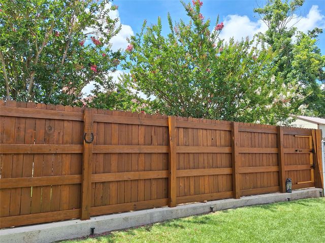 1810 Park Place, Mineola, TX 75773